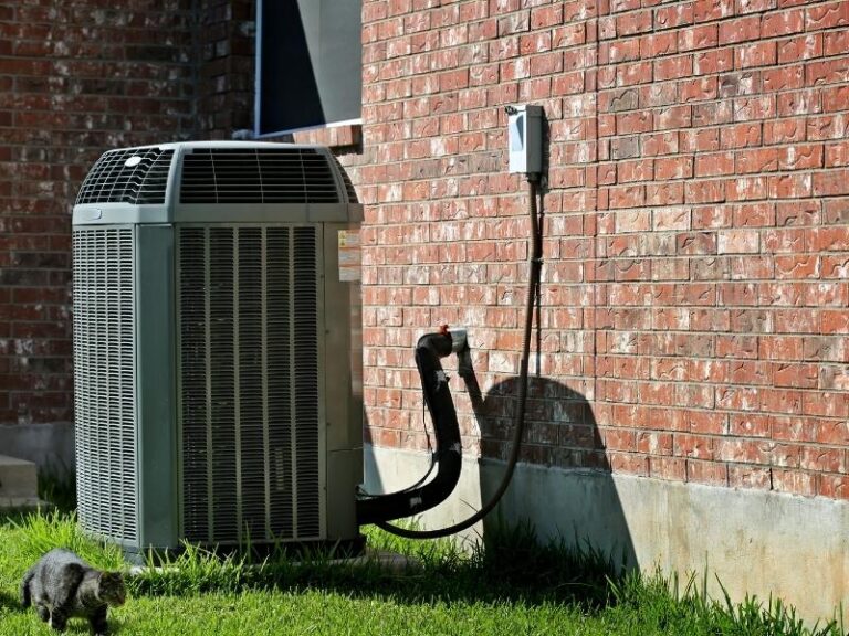 AC On And Off in Forsyth, IL